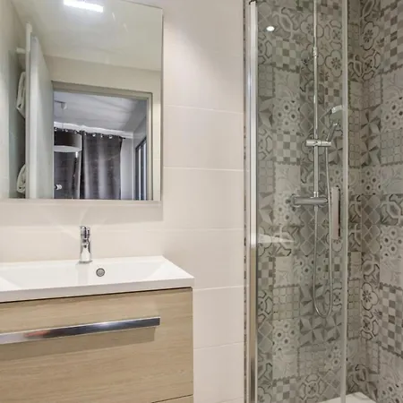 Apartment Modern 1br With Terrace And A Breathtaking View In