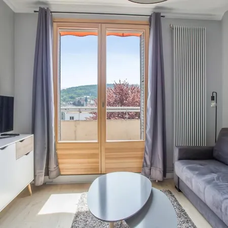 Modern 1br With Terrace And A Breathtaking View In Annecy