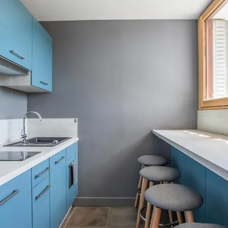 Apartment Modern 1br With Terrace And A Breathtaking View In