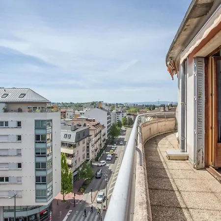 Modern 1br With Terrace And A Breathtaking View In * Annecy
