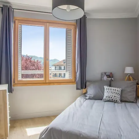 Modern 1br With Terrace And A Breathtaking View In